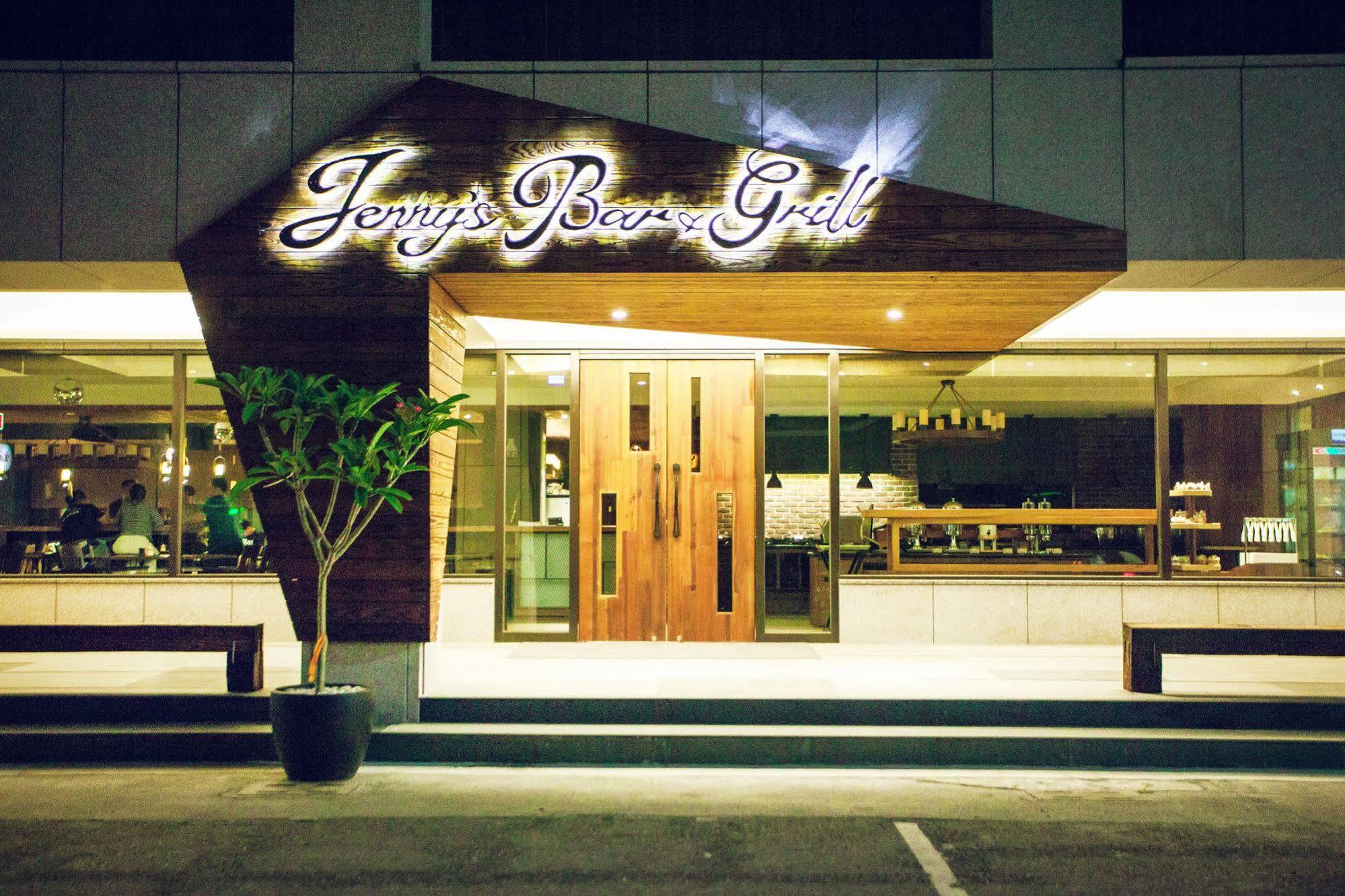 Inn By The Village Taitung Exterior photo